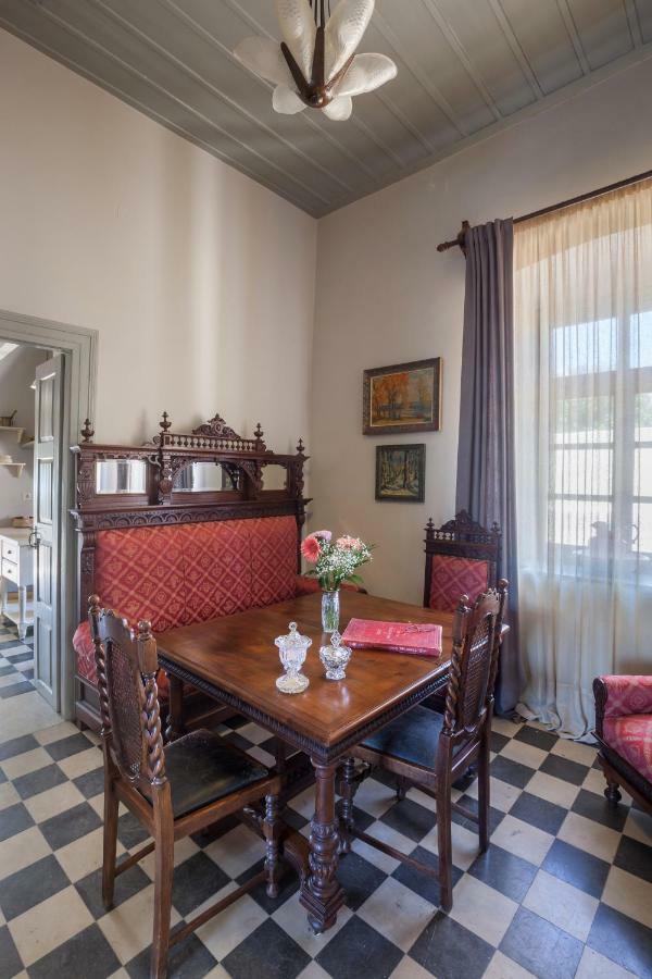 Villa Dellagracia Mansion In Poseidonia Syros Posidhonía Exterior foto