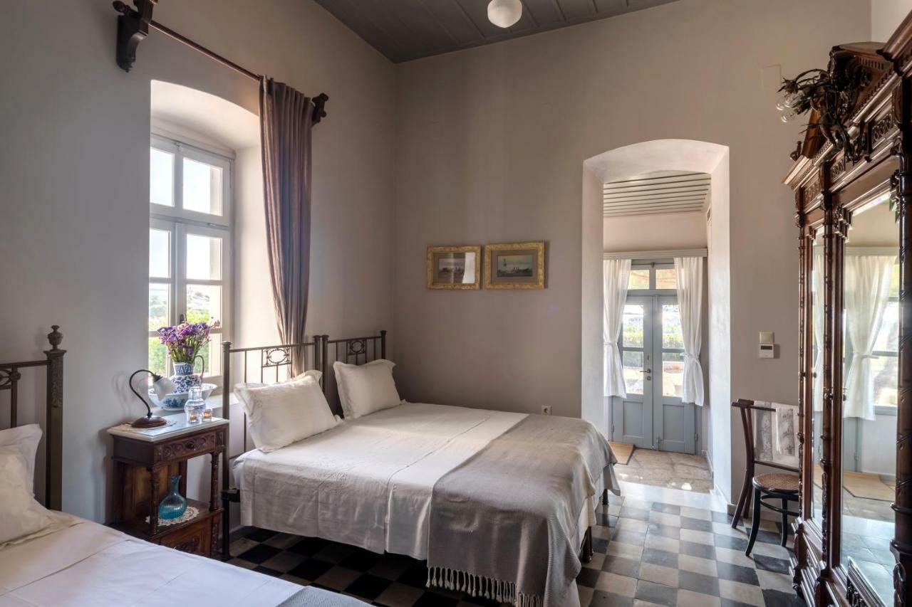 Villa Dellagracia Mansion In Poseidonia Syros Posidhonía Exterior foto